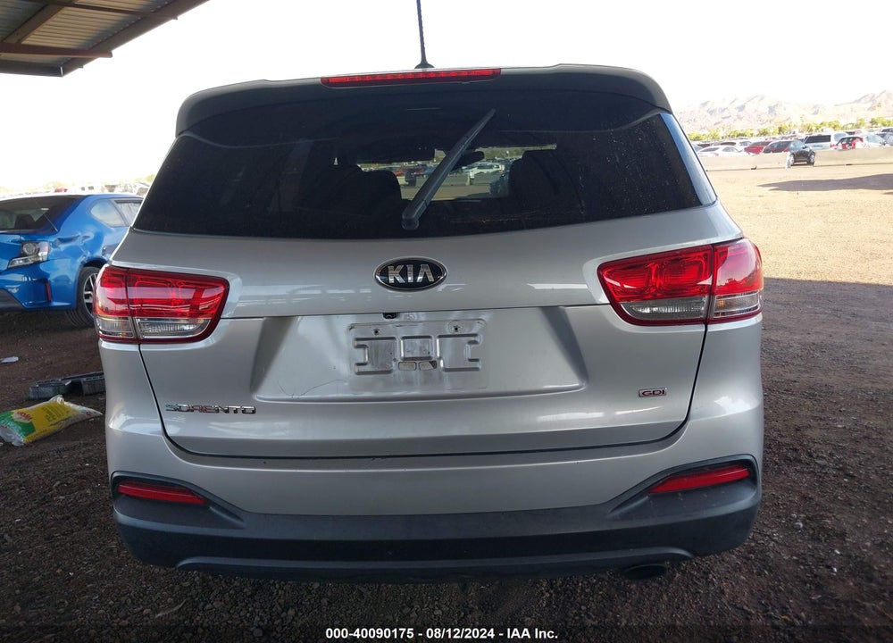 2017 KIA SORENTO 2.4L LX VIN: 5XYPG4A35HG215762