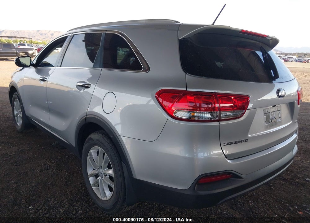 2017 KIA SORENTO 2.4L LX VIN: 5XYPG4A35HG215762