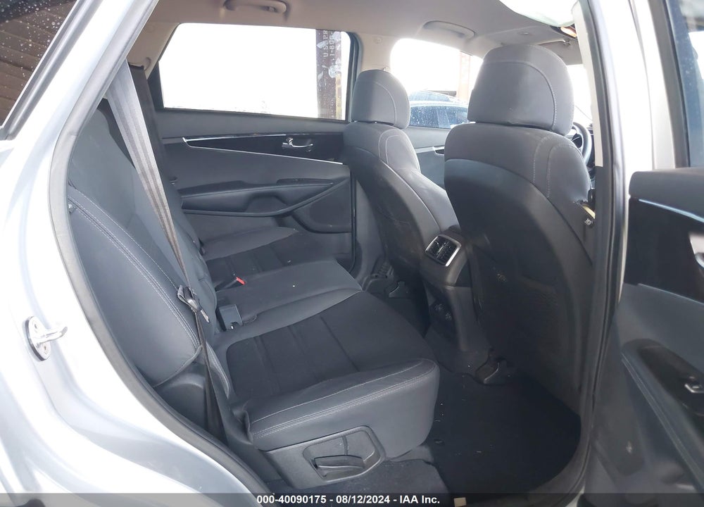 2017 KIA SORENTO 2.4L LX VIN: 5XYPG4A35HG215762