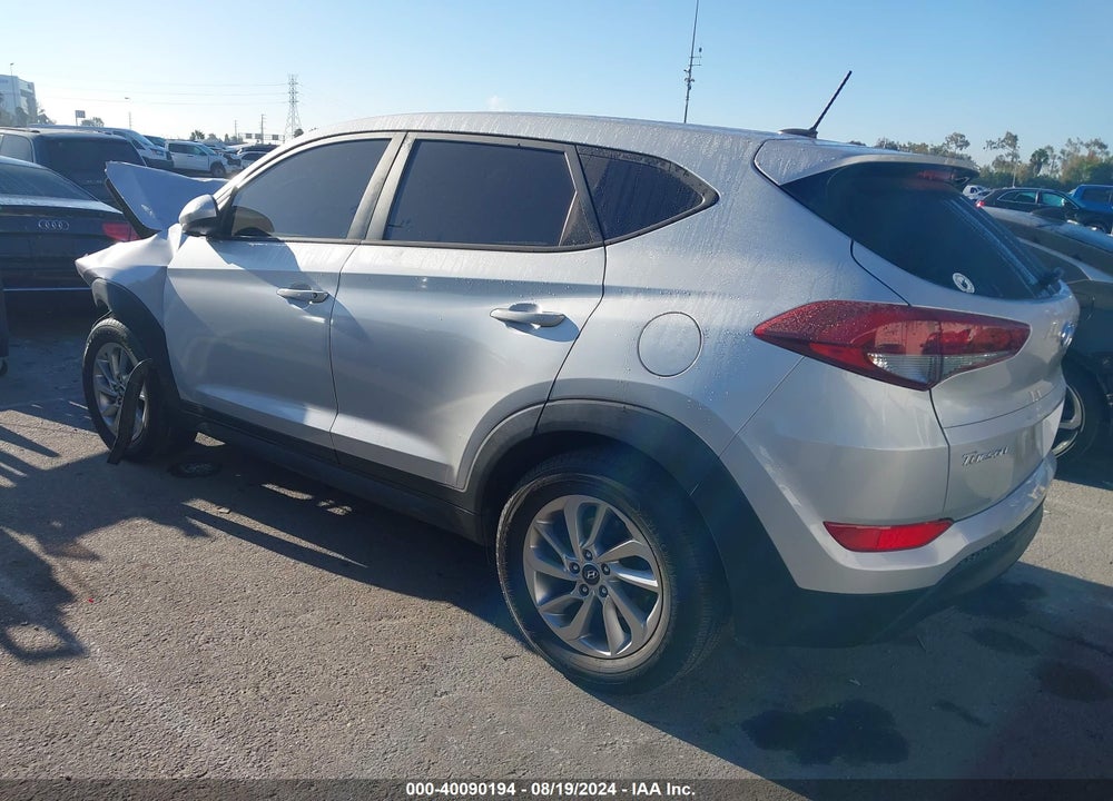 2016 HYUNDAI TUCSON SE VIN: KM8J23A49GU042733