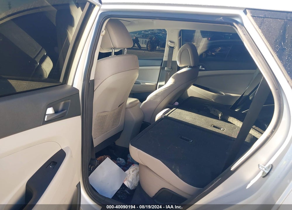 2016 HYUNDAI TUCSON SE VIN: KM8J23A49GU042733