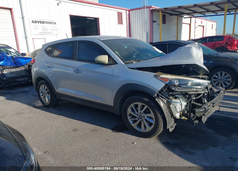 2016 HYUNDAI TUCSON SE VIN: KM8J23A49GU042733
