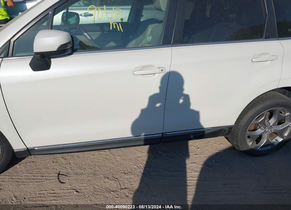2016 SUBARU FORESTER 2.5I TOURING VIN: JF2SJAXC7GH498576