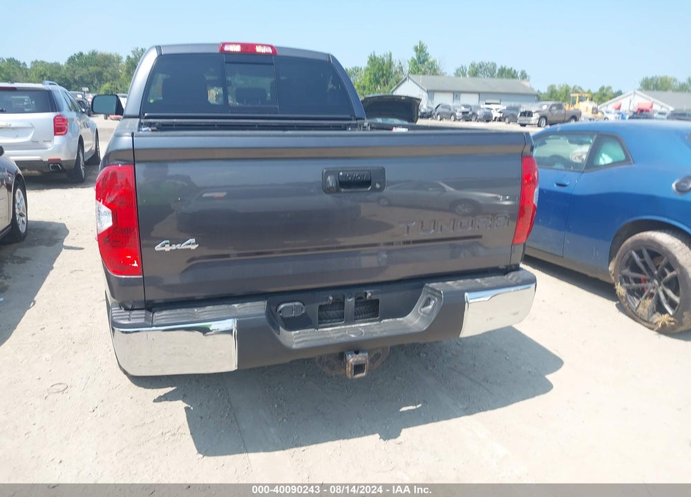 2014 TOYOTA TUNDRA SR5 5.7L V8 VIN: 5TFUW5F13EX336351