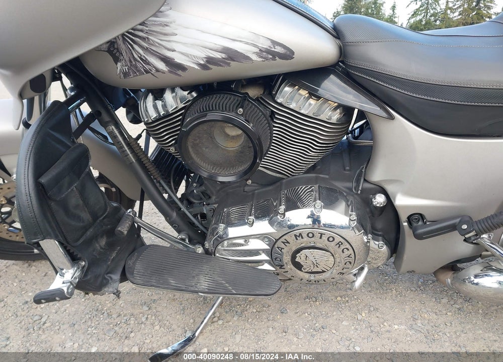 2017 INDIAN MOTORCYCLE CO. CHIEFTAIN LIMITED VIN: 56KTCNAA5H3354528