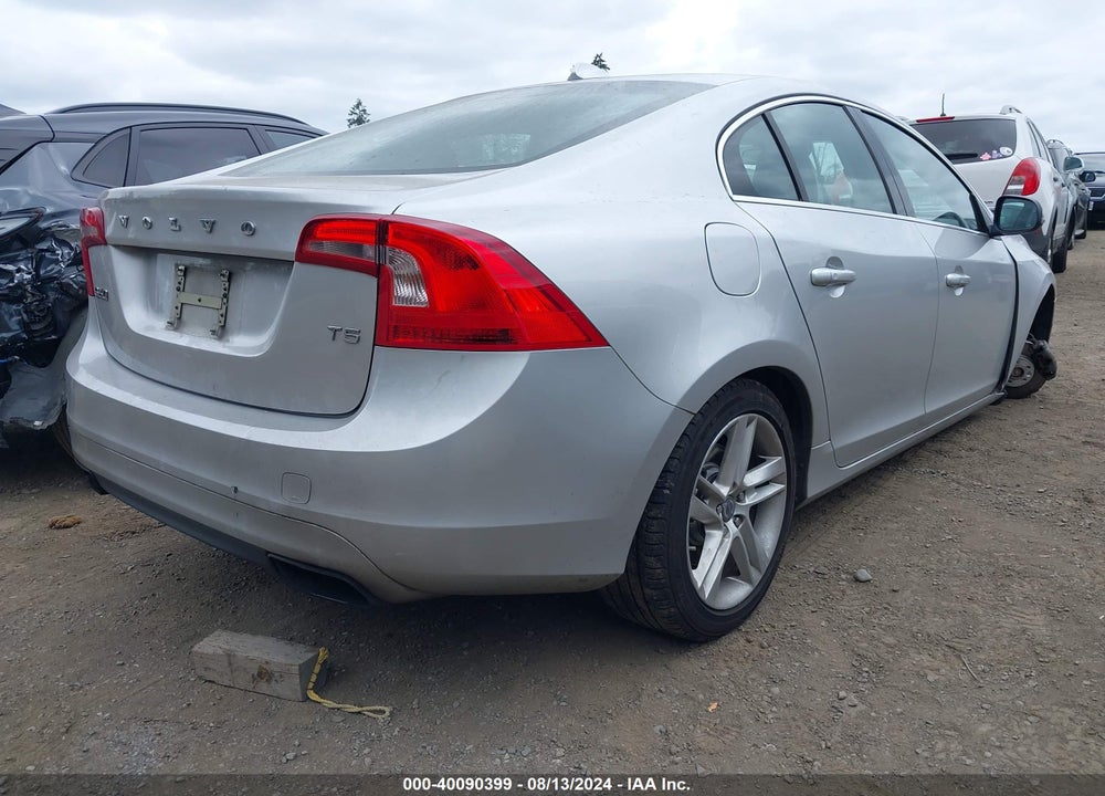 2015 VOLVO S60 T5 PREMIER VIN: YV140MFBXF1307948