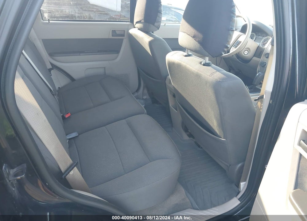 2009 FORD ESCAPE XLT VIN: 1FMCU03G29KA52110