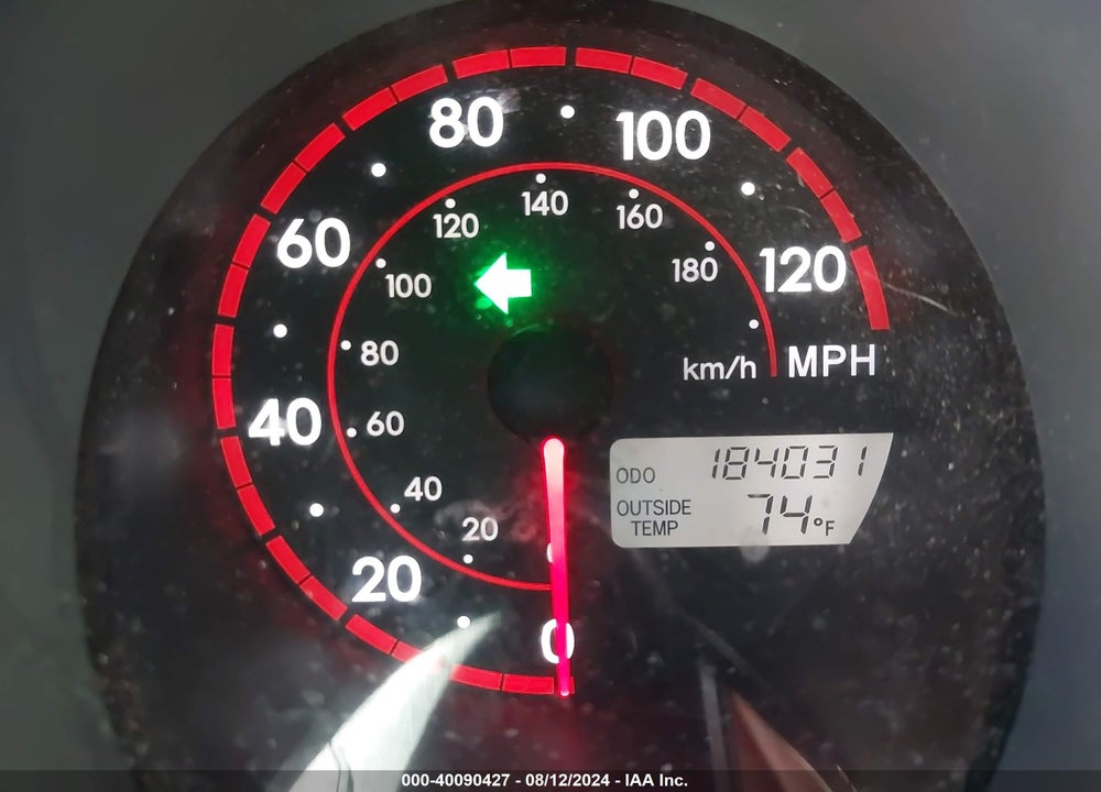 2008 TOYOTA MATRIX VIN: 2T1KR32E28C690800