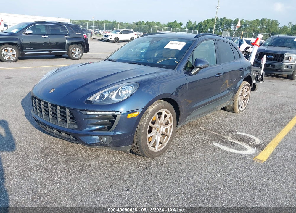 2017 PORSCHE MACAN VIN: WP1AA2A50HLB81651