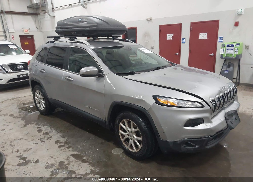 2017 JEEP CHEROKEE LATITUDE 4X4 VIN: 1C4PJMCS6HW567368