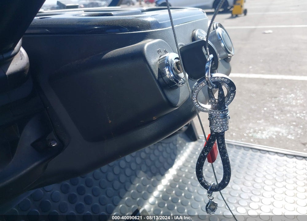 2022 HDK GOLF CART VIN: 7MZL40821NC000645