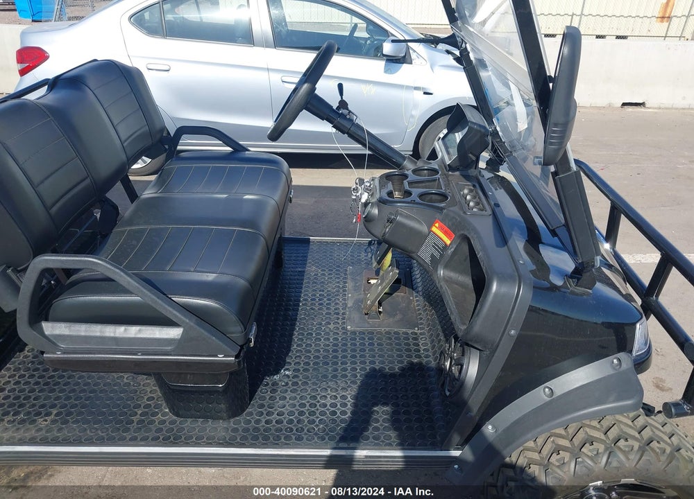 2022 HDK GOLF CART VIN: 7MZL40821NC000645