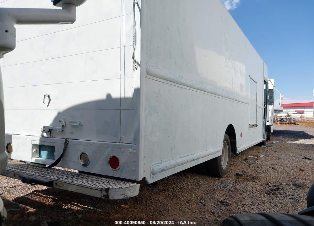 2006 FREIGHTLINER CHASSIS M LINE WALK-IN VAN VIN: 4UZAAPBWX6CX34658