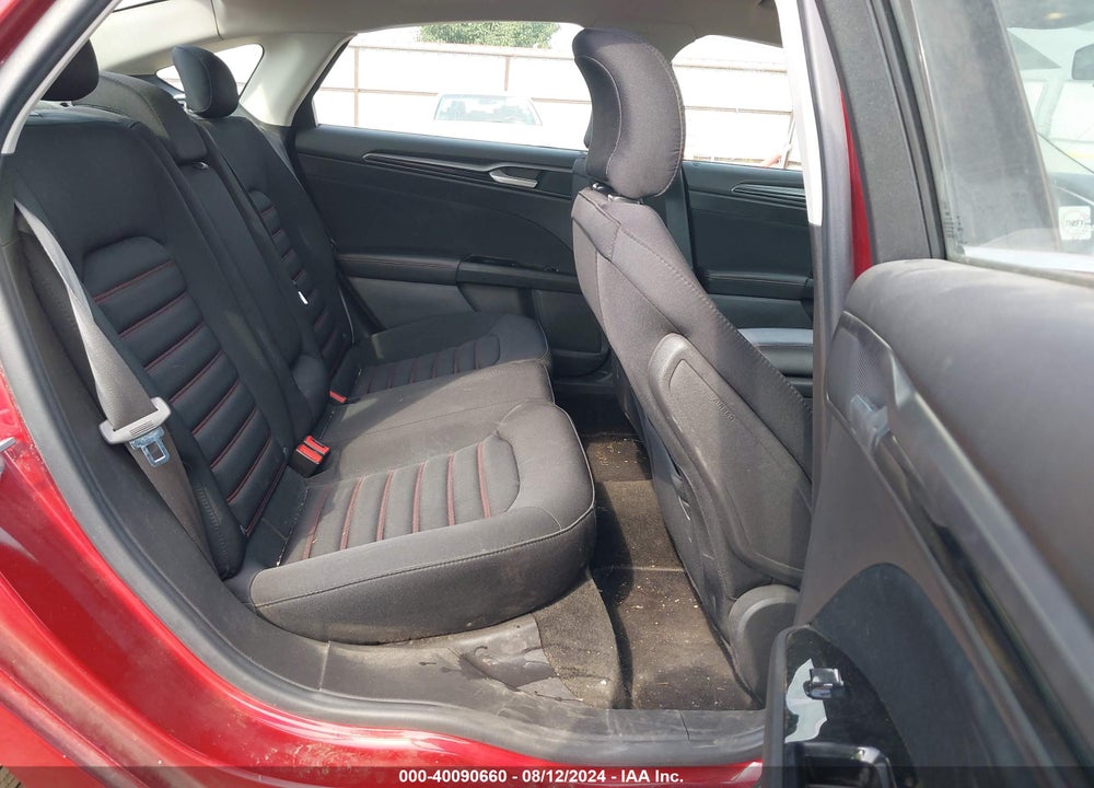 2015 FORD FUSION SE VIN: 3FA6P0T93FR184297