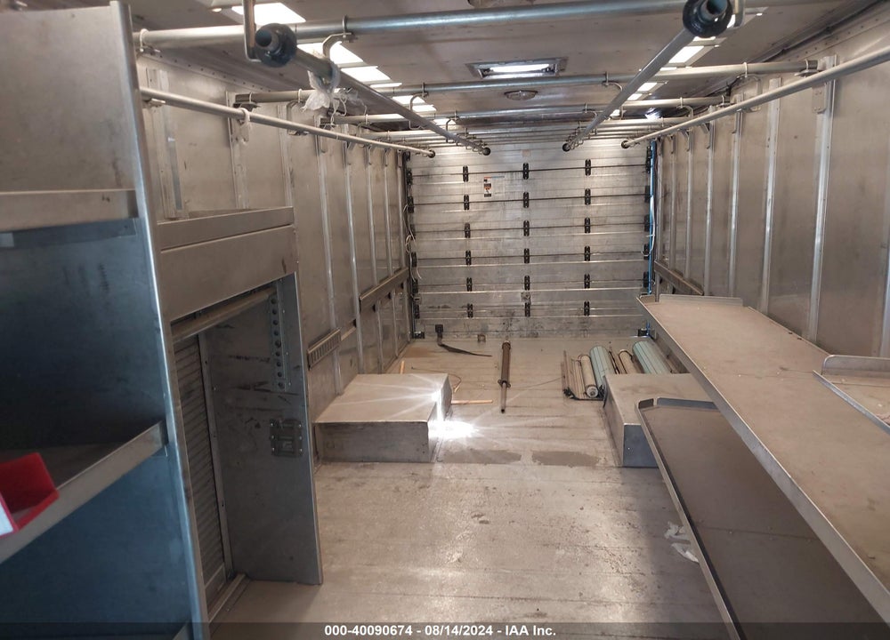 2006 FREIGHTLINER CHASSIS M LINE WALK-IN VAN VIN: 4UZAAPBW06CX34653