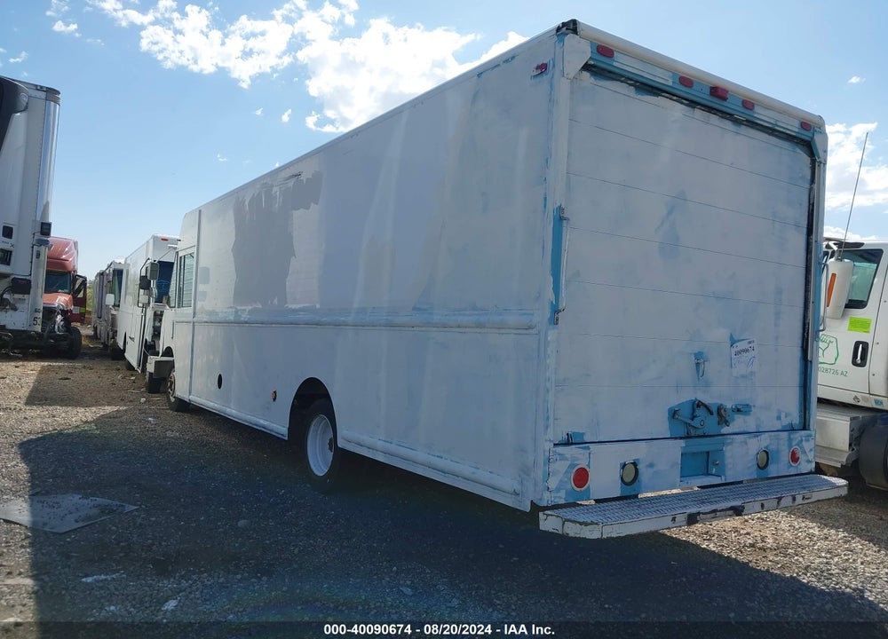 2006 FREIGHTLINER CHASSIS M LINE WALK-IN VAN VIN: 4UZAAPBW06CX34653