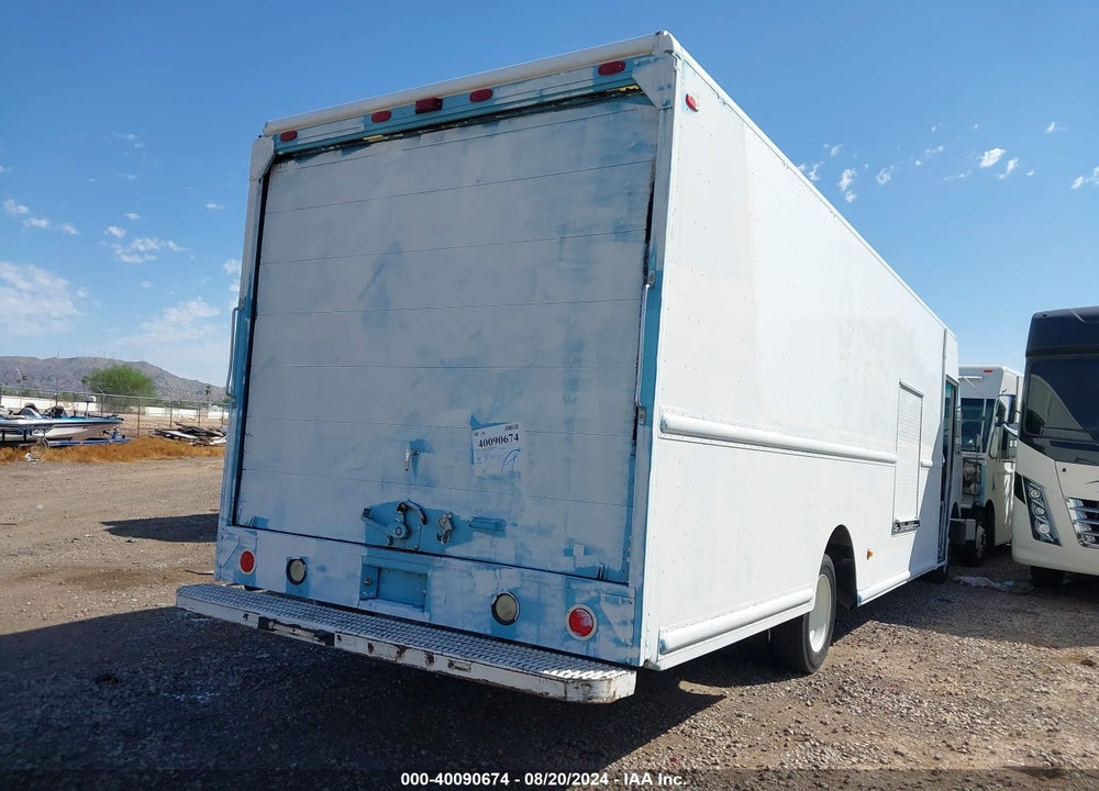2006 FREIGHTLINER CHASSIS M LINE WALK-IN VAN VIN: 4UZAAPBW06CX34653