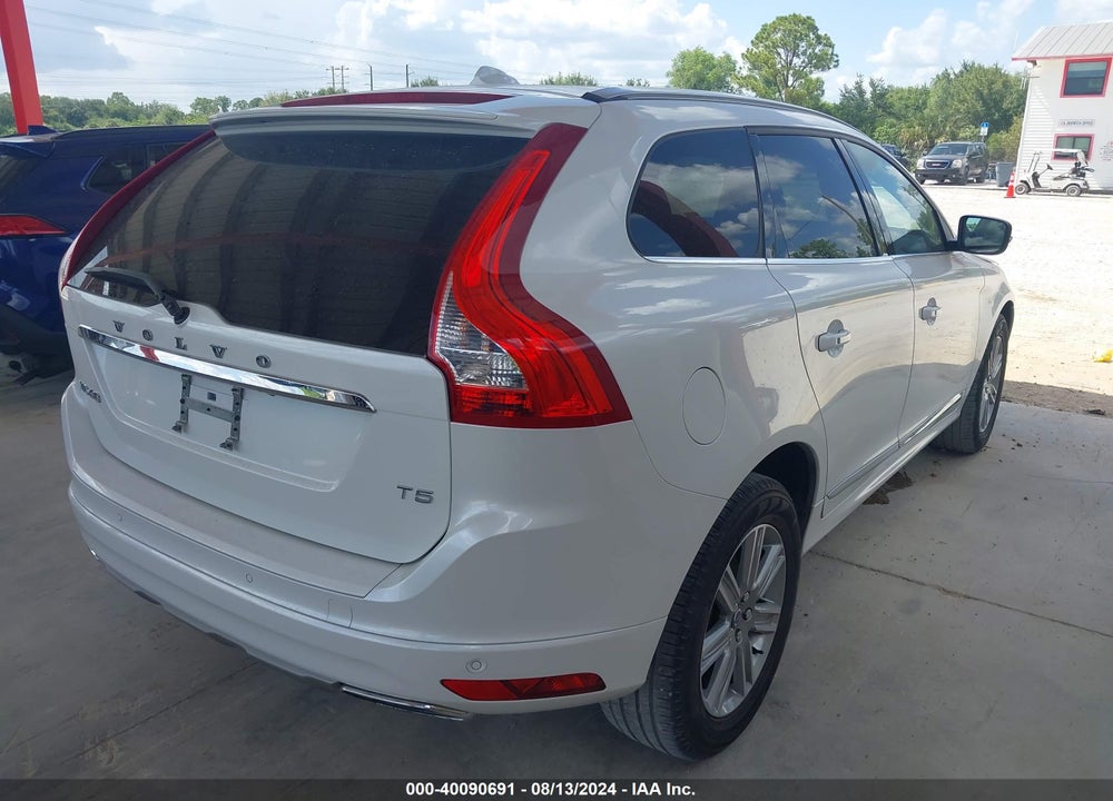 2017 VOLVO XC60 T5 INSCRIPTION VIN: YV440MDU8H2180623