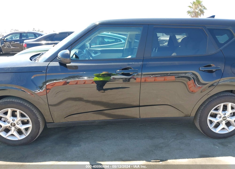2023 KIA SOUL LX VIN: KNDJ23AU7P7877930