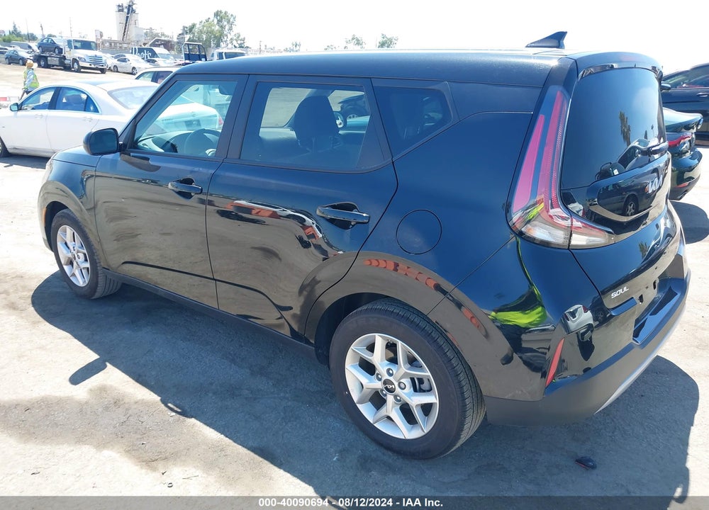 2023 KIA SOUL LX VIN: KNDJ23AU7P7877930