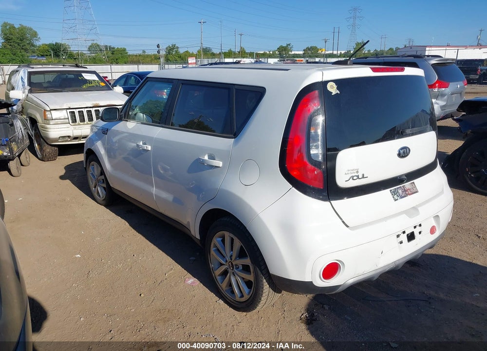 2017 KIA SOUL VIN: KNDJP3A5XH7450169