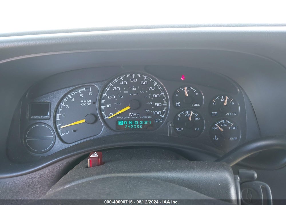 2001 CHEVROLET TAHOE LS VIN: 1GNEK13T21R110399
