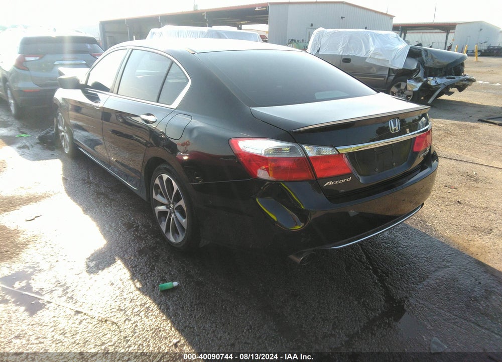 2015 HONDA ACCORD SPORT VIN: 1HGCR2F54FA170657