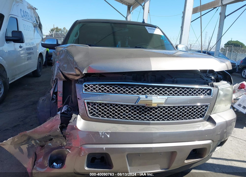 2011 CHEVROLET TAHOE LTZ VIN: 1GNSCCE05BR136186