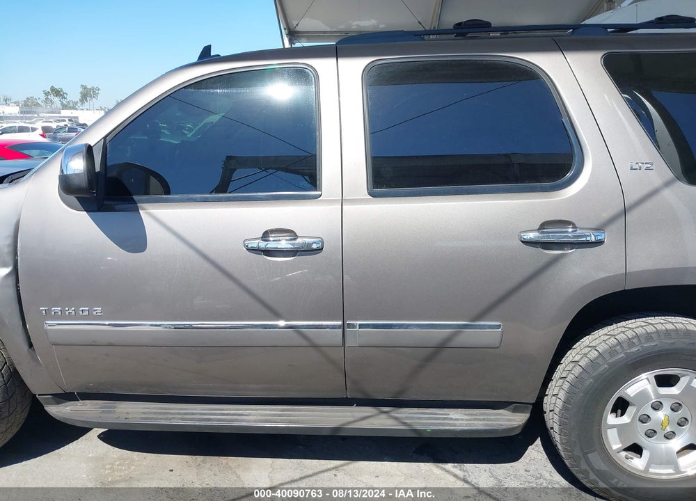 2011 CHEVROLET TAHOE LTZ VIN: 1GNSCCE05BR136186