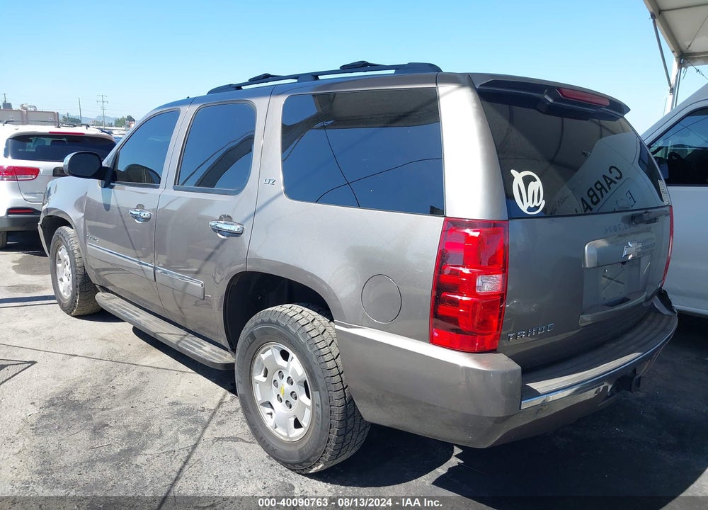 2011 CHEVROLET TAHOE LTZ VIN: 1GNSCCE05BR136186