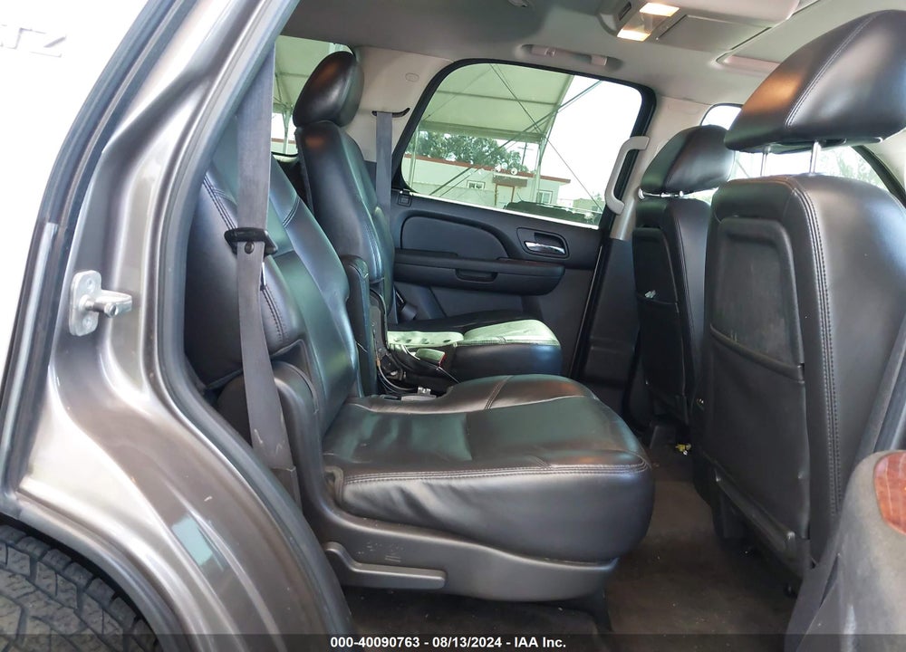 2011 CHEVROLET TAHOE LTZ VIN: 1GNSCCE05BR136186
