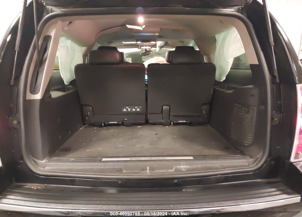 2013 GMC YUKON XL 1500 DENALI VIN: 1GKS2MEF6DR185605