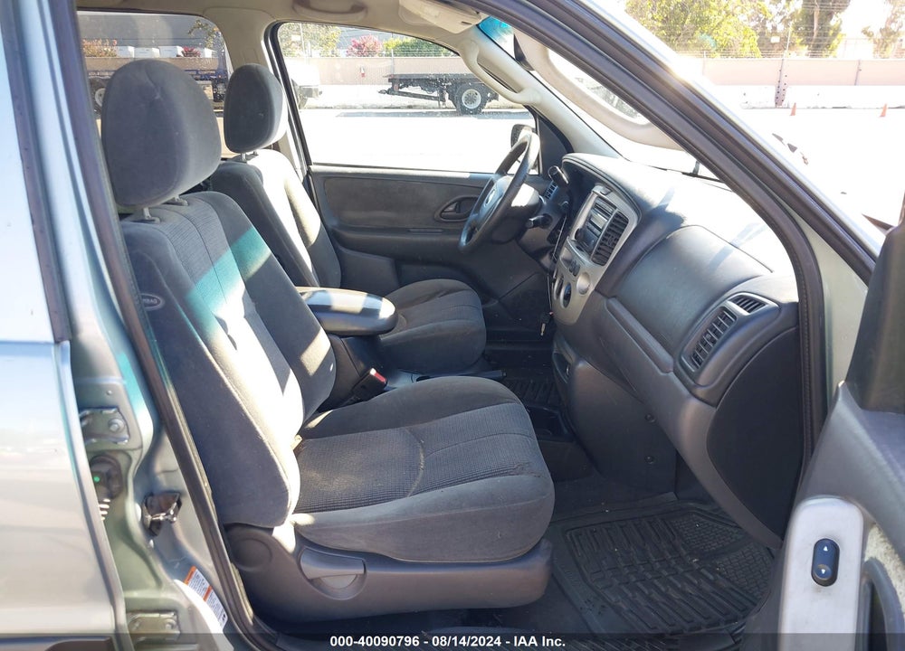 2003 MAZDA TRIBUTE LX V6 VIN: 4F2CZ04173KM20725