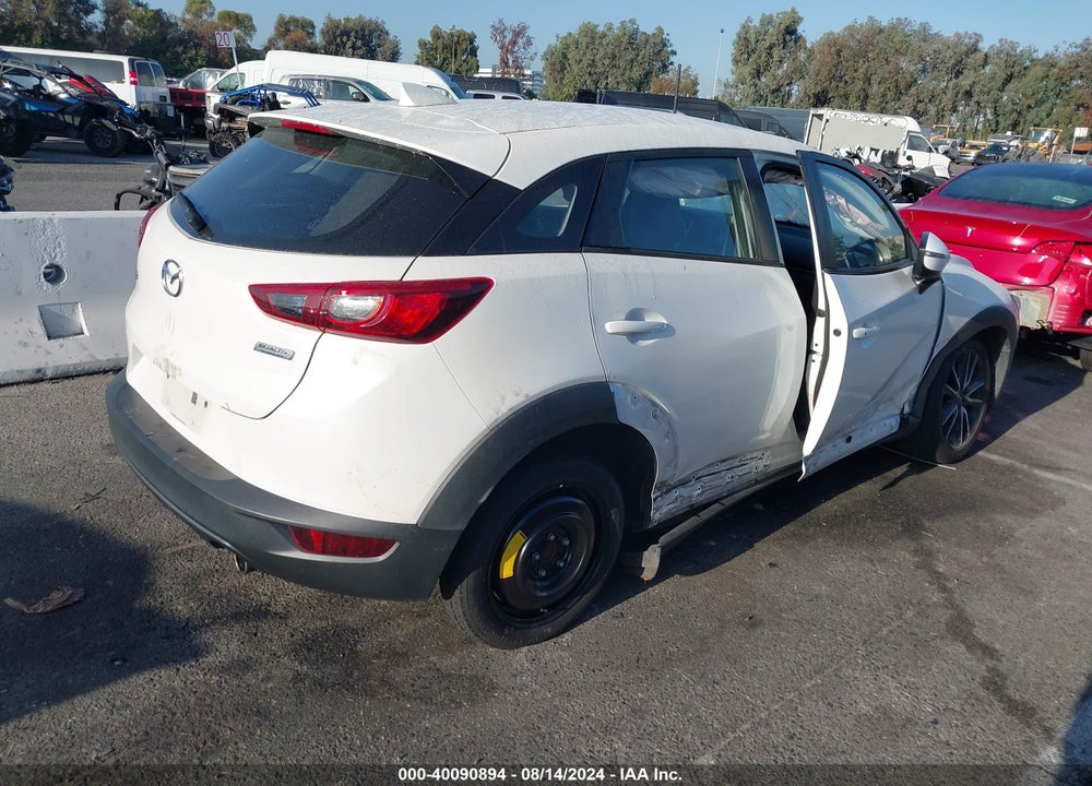 2018 MAZDA CX-3 TOURING VIN: JM1DKDC75J0300226