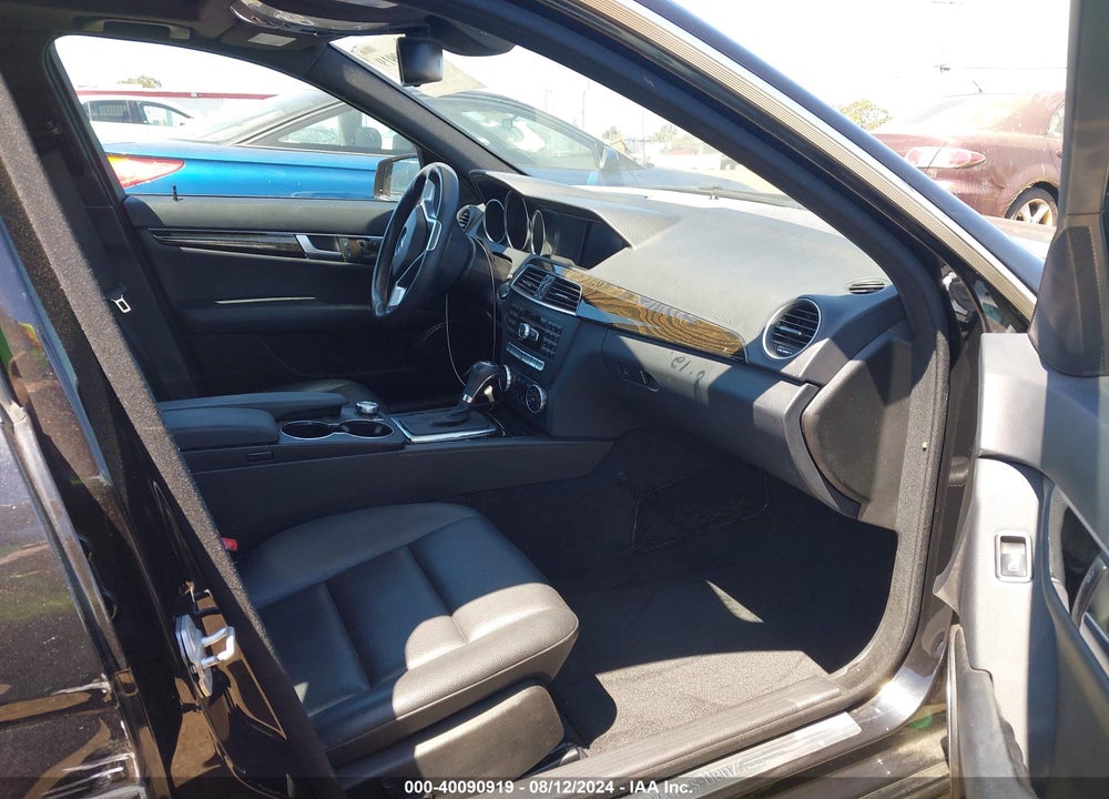 2014 MERCEDES-BENZ C 350 SPORT VIN: WDDGF5HB8EA951876