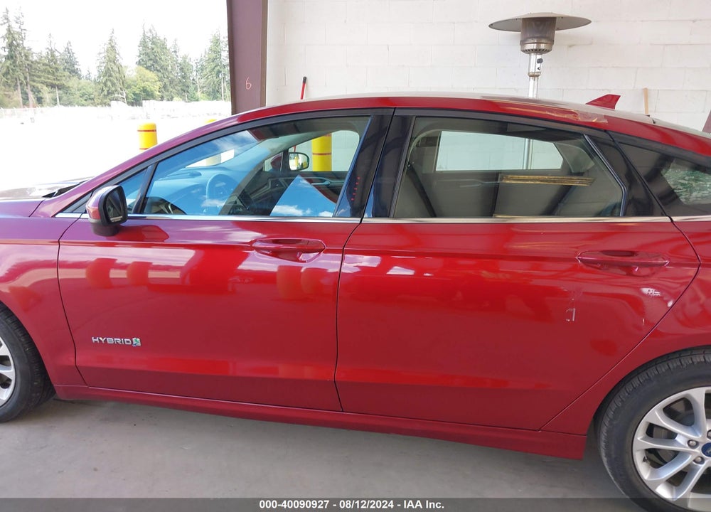 2019 FORD FUSION HYBRID SE VIN: 3FA6P0LU8KR257808