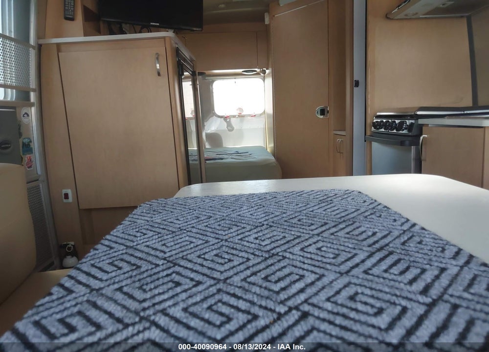 2016 AIRSTREAM FLYING CLOUD VIN: 1STC9AA18GJ534983