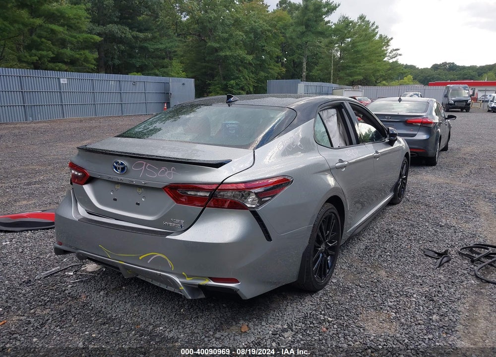 2024 TOYOTA CAMRY HYBRID XSE VIN: 4T1K31AK4RU065151