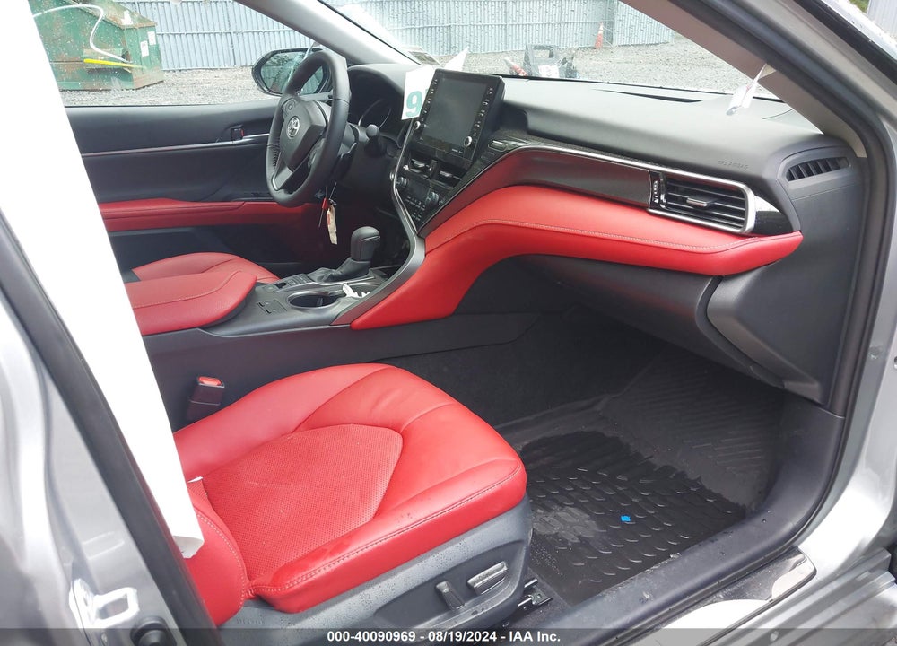 2024 TOYOTA CAMRY HYBRID XSE VIN: 4T1K31AK4RU065151