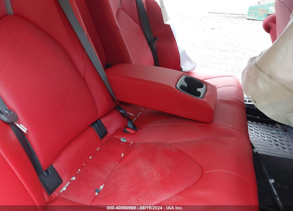 2024 TOYOTA CAMRY HYBRID XSE VIN: 4T1K31AK4RU065151