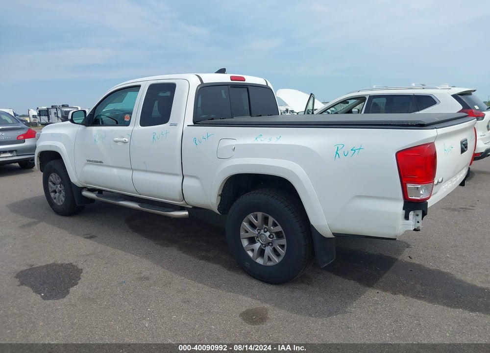 2017 TOYOTA TACOMA SR5 V6 VIN: 5TFSZ5AN4HX058931