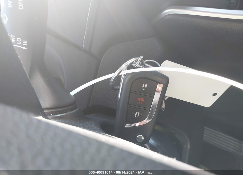 2019 TOYOTA RAV4 LE VIN: JTMH1RFV1KD501918