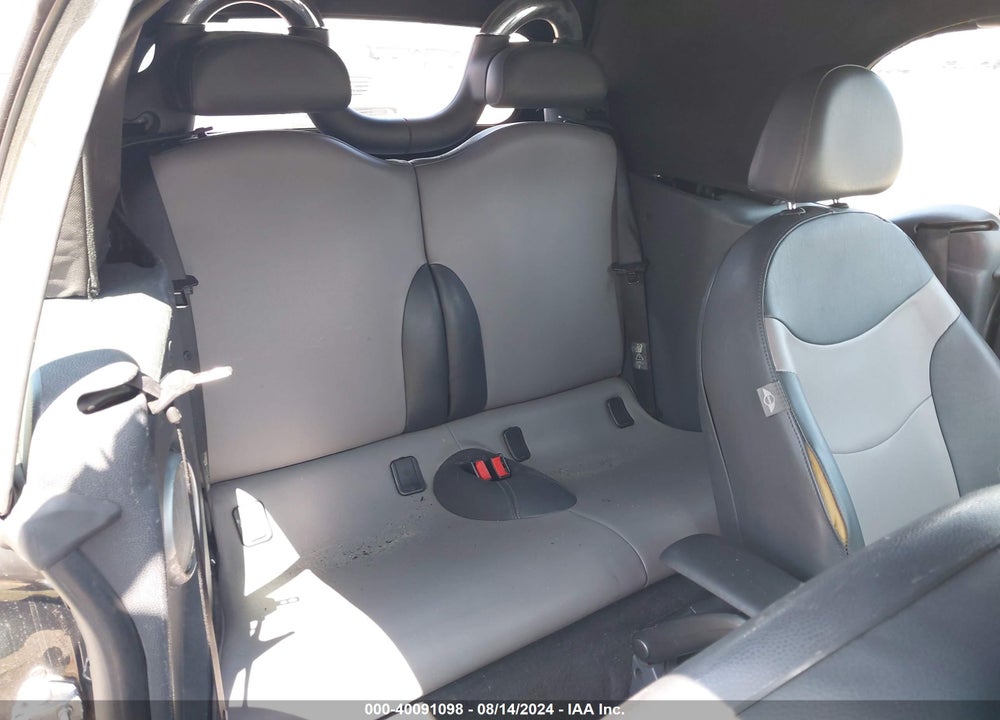 2006 MINI COOPER S VIN: WMWRH33526TK57948