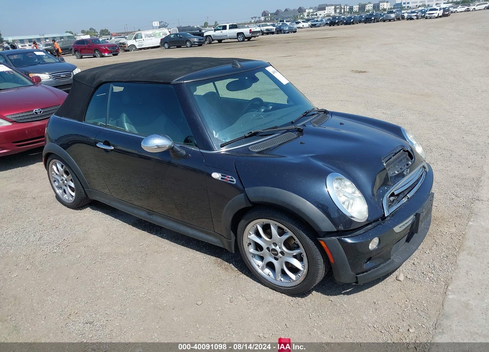 2006 MINI COOPER S VIN: WMWRH33526TK57948