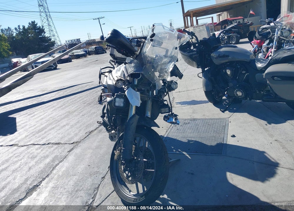 2011 TRIUMPH MOTORCYCLE TIGER 800XC ABS VIN: SMTE06BF6BJ495880