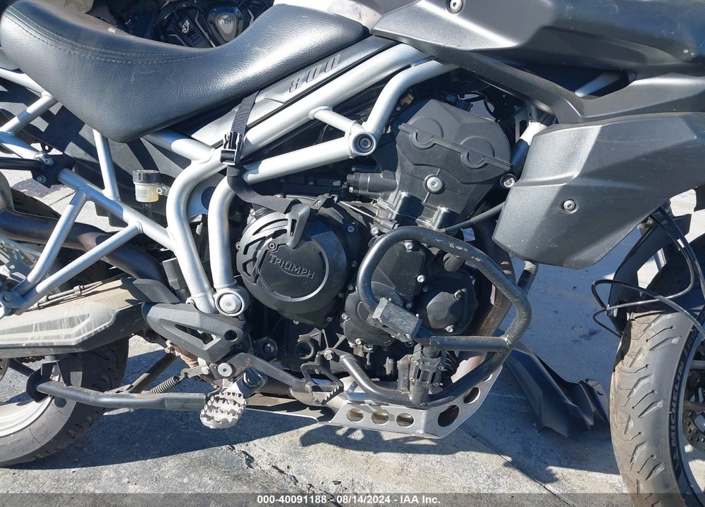 2011 TRIUMPH MOTORCYCLE TIGER 800XC ABS VIN: SMTE06BF6BJ495880