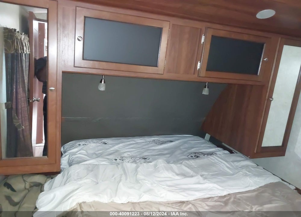 2015 KEYSTONE RV KEYSTONE VIN: 4YDT34B22FA421700