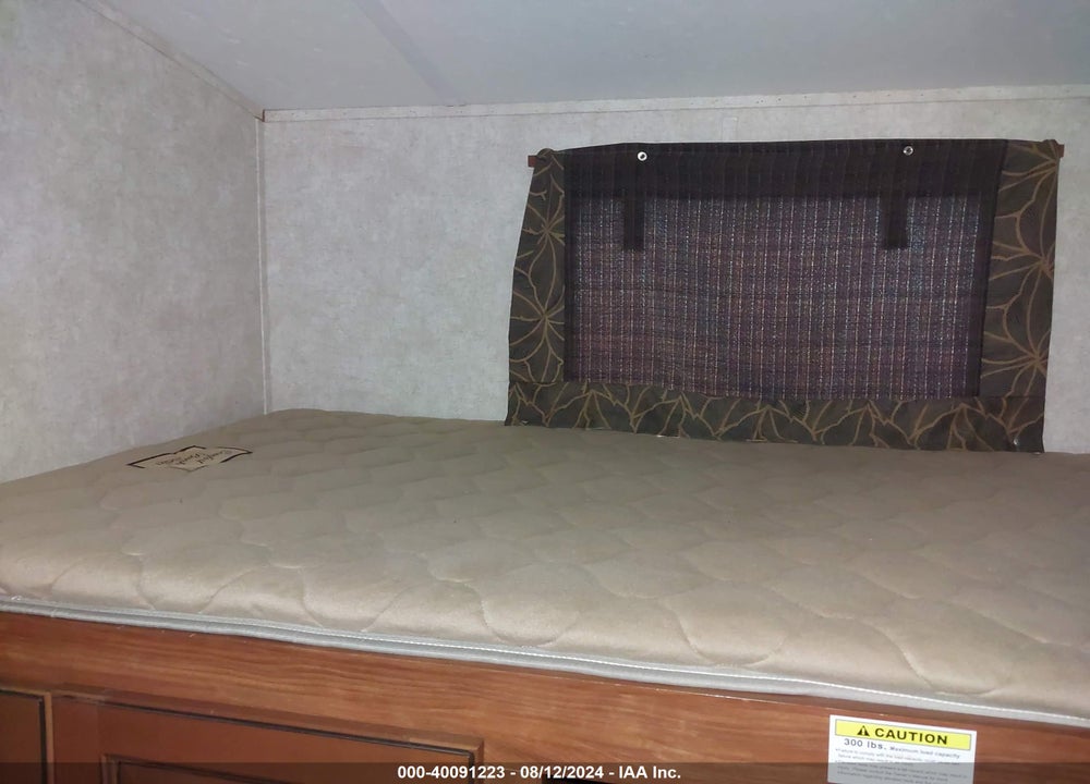 2015 KEYSTONE RV KEYSTONE VIN: 4YDT34B22FA421700