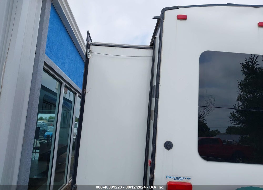 2015 KEYSTONE RV KEYSTONE VIN: 4YDT34B22FA421700
