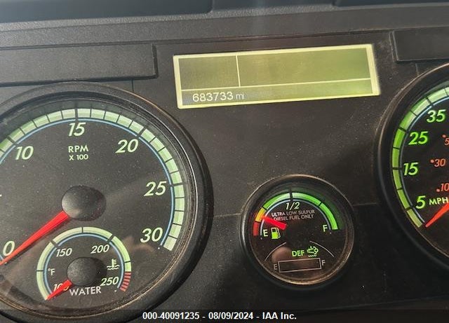 2017 FREIGHTLINER CASCADIA 125 VIN: 3AKJGLDR8HSHF1993